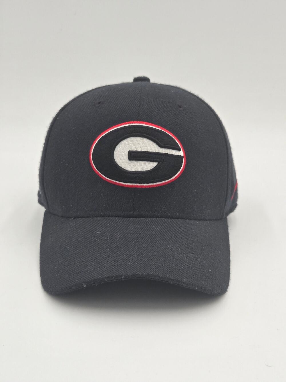 Nike Georgia Bulldogs NCAA Fitted Baseball Cap Black G Logo Size M/L